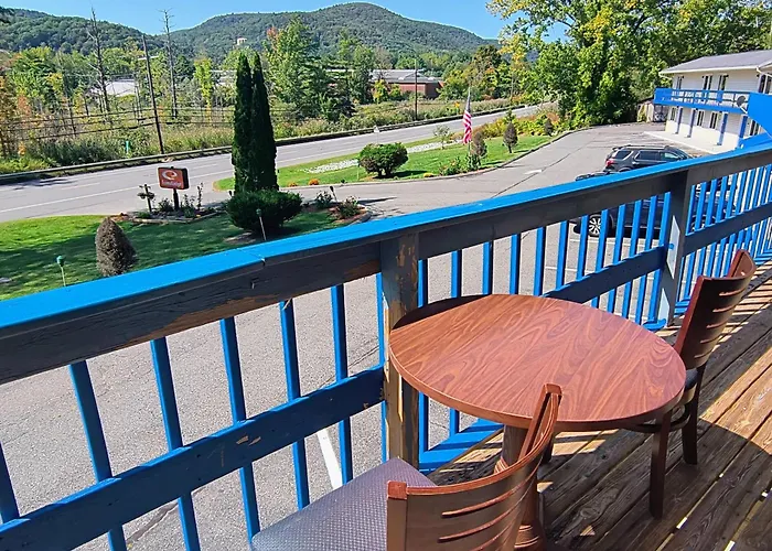 Econo Lodge Lee - Great Barrington